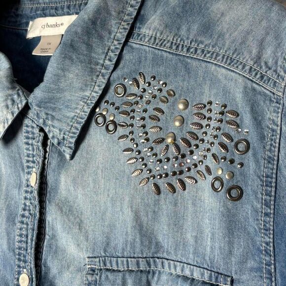 Studded Embellished 100% Cotton Light Wash Denim Shirt size 1X Coastal Cowgirl - Picture 5 of 10